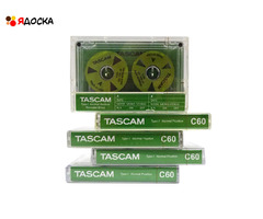 Аудиокассета "TASCAM" с катушками цвета зелёный металлик