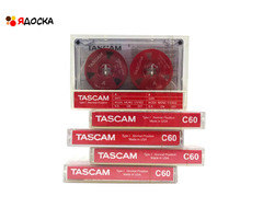 Аудиокассета "TASCAM" с катушками красного цвета - 9