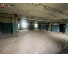 Промышленное здание в черте города