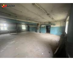 Промышленное здание в черте города