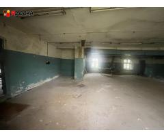 Промышленное здание в черте города