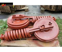 Натяжители гусениц экскваторов и бульдозеров