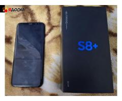 Продам телефон Samsung s8 plus 4оперативная 64внутреняя память