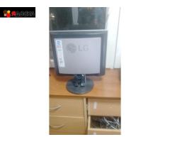 Монитор Lg flatron l1730s б.у.