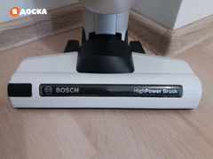 Вертикальный безпроводный пылесос Bosch BCH6ATH25.Требуется замена аккумулятора