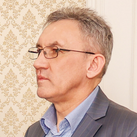 Александр Коренчук